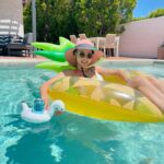 Cameron Esposito Instagram - Happy Anniversary to Katy, who smiles • wild stat: for ppl with bipolar disorder (like me!) 9 out of 10 marriages end in divorce. Mood swings and erratic behavior are tough on everyone & Katy rules bc she takes excellent care of herself