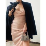 Camila Hirane Instagram - Aquí, en la alfombra roja de @sansebastianfes 💎 hermosa experiencia acompañada de mi hermoso vestido de gasa de seda teñida a mano, del genio argentino @es.gone hecho a medida para mí, desde su headquarter en Palermo. El styling me lo hizo @thisisjla y @octavioferrero el par más estiloso y más divertido del mundo. Chicos los re-amo! GRACIAS!!! El blazer negro es de @carzogliobuenosaires mi marca favorita de Buenos Aires 🤤 Los accesorios, aros y cartera: @flaneurba Glam: @consueortizmakeup para @lorealpro #lorealprospain @one__offartists ✨ gracias, gracias! Un saludo a los señoras amorosas con las que me saqué fotos en la alfombra, el público del festival es en verdad maravilloso! fui muy feliz… A Rita, en cambio, la chihuahua… le dio fiaca la alfombra roja, se quiso quedar en el spa del hotel.