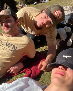 Camila Mateos Instagram - Días soñados con @trownheadwear ⛰️🤍
