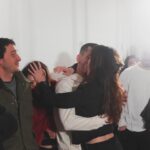 Camila Mateos Instagram - La salida es ir al teatro ::)) Cuarta edición de @intento.rodeo en @lamansionmatrera Y última (esta vez es enserio) de Uno Mas Uno Igual, dirigida por @nachociatti tamb van a poder ver otras dos escenas hermosas y una puesta audiovisual sorpresa. Musicaliza mi prefe DjBache *ENTRADAS EN BIO DE @intento.rodeo * 🍾🧚‍♀️