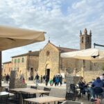 Camila Raznovich Instagram - Fantastic days with the @borgostomennano gang at Monteriggioni…. Grazie 🙏 #daysoff #italiabella #monteriggioni #tuscany #buildingmemories