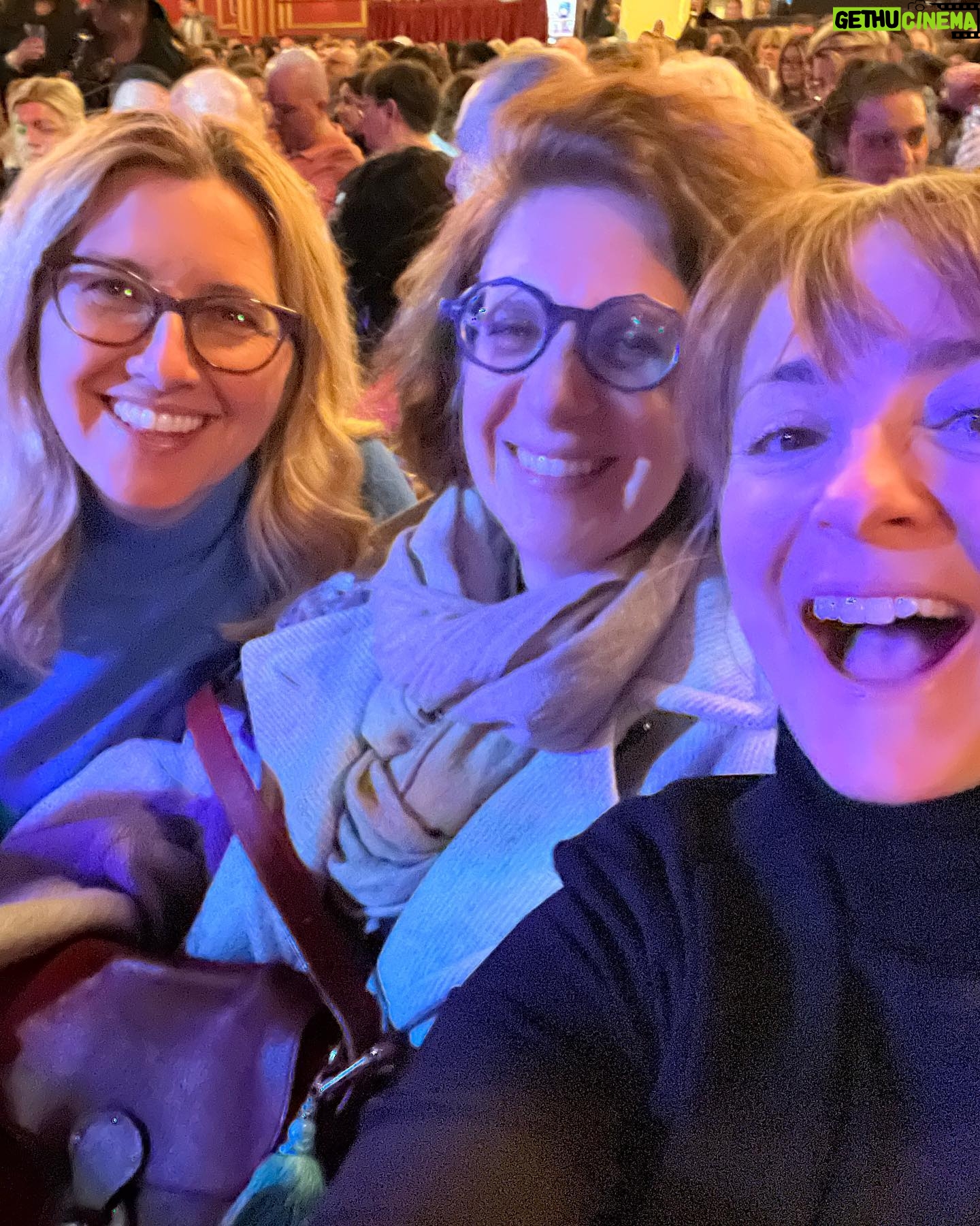 Camila Raznovich Instagram - Don’t miss it if in London… #sisteract #musical #buildingmemories❤️ #easter2024 #london #traveltips