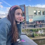 Camila Raznovich Instagram - Down memory lane in London 30 years later…. #london #memory #buildingmemories❤️ #violaesole #easter2024