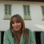 Camila Raznovich Instagram - I borghi più belli d’Italia tornano a sfidarsi con "Il Borgo dei Borghi", il programma di #RaiCultura che anno dopo anno conduce i telespettatori alla scoperta delle piccole perle del nostro Paese. Con @camilaraznovich domenica #31marzo alle 20.55 su #Rai3. #IlBorgodeiBorghi #CamilaRaznovich
