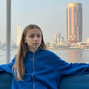 Camila Raznovich Instagram - Che tu possa continuare a crescere e a splendere ogni giorno di più…. Tanti auguri amore mio Sole❤️ #12 #birthdaygirl #buildingmemories #sole
