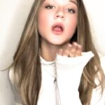 Camila Rivas Instagram – Muak Muak 💋✨ 
@bershka #bershkastyle 

#reels