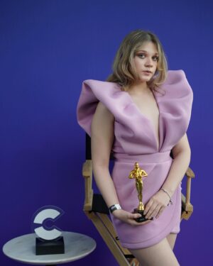 Camila Rivas Instagram - Que bonita noche de estrellas. ✨💐💃🏼👗

#oscars #celebrandoconcinépolis #photooftheday #cinepolis ✨✌🏻

👗: @monjevy 

🎬: @cinepolismx