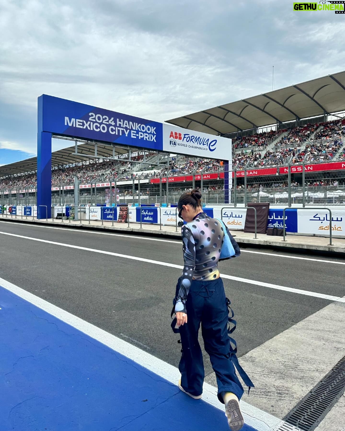 Camila Valero Instagram - @fiaformulae recap!!! thank you so much for having me. loved the vibes and learning about FE. canโt wait for next year!!! ๐๐๏ธ #ABBFormulaE