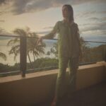 Camilla Belle Instagram - ☀️🏝️🌺🐢🩴🍧🌴🎉🧡
