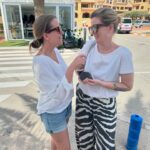 Camilla Läckberg Instagram - Oj oj så bra vi har det. 😍🔥 (Swipa) @aurorastark @eleonorave @isadoracugler #CasaDePapel