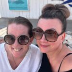 Camilla Läckberg Instagram - Oj oj så bra vi har det. 😍🔥 (Swipa) @aurorastark @eleonorave @isadoracugler #CasaDePapel