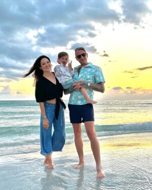 Camille Guaty Instagram - In the meantime…

An unexpected hiatus is not so bad. 

#seistakey #sunset #familytime