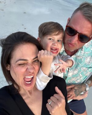 Camille Guaty Instagram - In the meantime…

An unexpected hiatus is not so bad. 

#seistakey #sunset #familytime