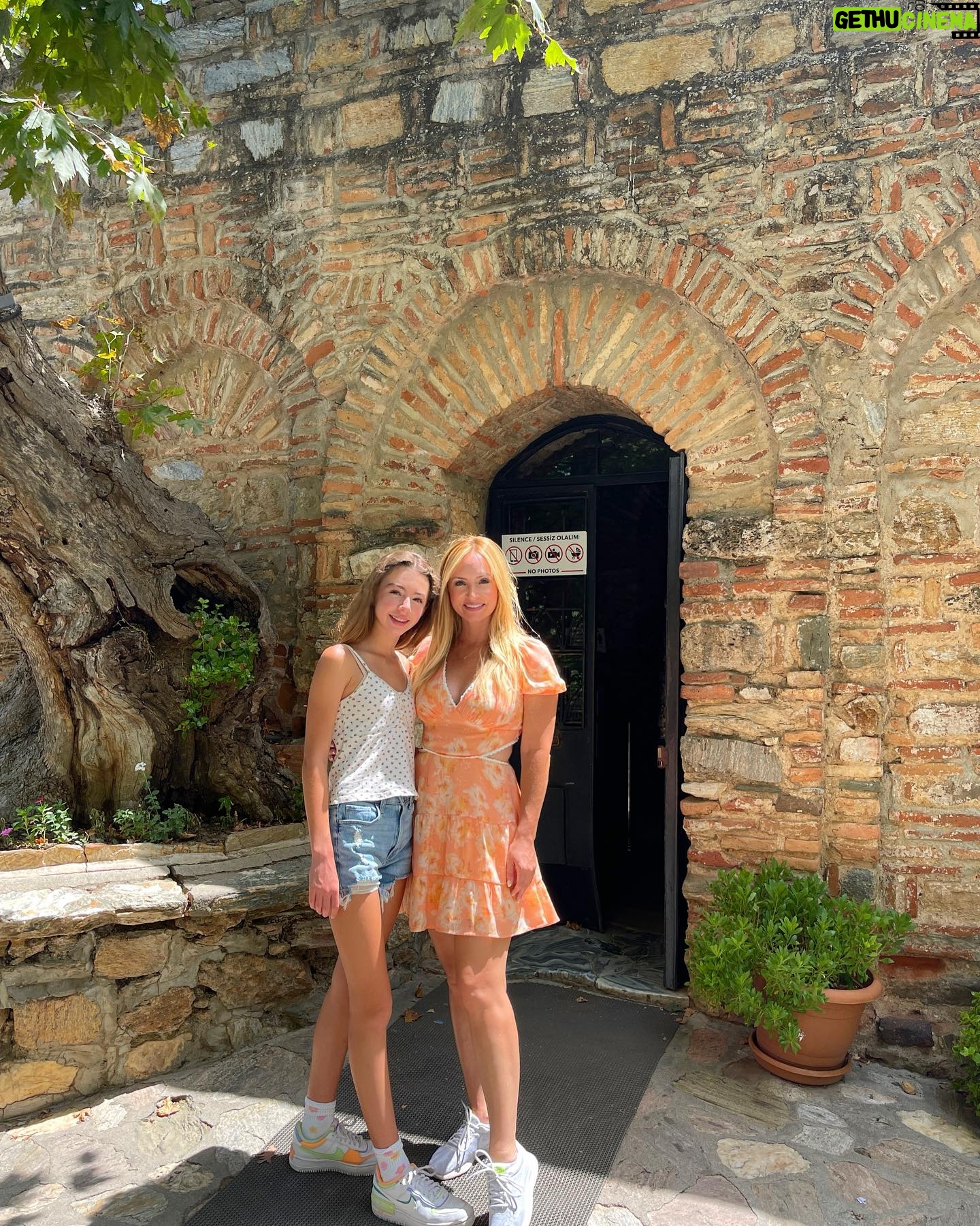 Camille Anderson Instagram - Turkey 🇹🇷 One of the more interesting places I’ve traveled to! We spent time in Kusadasi and toured the ancient city of Ephesus, along with Virgin Mary’s final home. Interesting Facts: 🔴Ephesus was constructed in 6th century BC, and its excavated remains reflect centuries of history, from classical Greece to the Roman Empire. It was once the second largest city of the Roman Empire and was an important trading hub. 🔴The Temple of Artemis is one of the Seven Wonders of the World. Ephesus is even referenced several times in the Bible. 🔴Mary, mother of Jesus, spent her last days near Ephesus. We visited Mary’s house nearby. It was really moving to experience such an important piece of history, first hand. 🔴 Pictured: Temple of Artemis, Ephesus Stadium (for sports activities, ceremonies and wild animal fights!), Goddess Nike, their toilette system-wild!, medical symbol (same as what we use today), Virgin Mary’s House plus our candle lighting and prayer placement ➡️ Thank you to our fantastic guide, Eda. Did you know that in Turkey, in order to be a guide, you must have a university degree in the specialty, speak multiple languages, and have proper licensing!? ➡️ I hope you enjoyed your history lesson! Xo