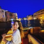 Camille Anderson Instagram - Venice was one of our favorite cities that we visited for Brooklyn’s big 13th birthday trip! We landed in the evening and took a boat to Venice with all the twinkling lights and the beautiful night sky. It was magical! We did all the Venice things… 🛶 Gondola ride through the canals 💎 Wandered around the maze-like alleyways and perused the local boutiques 🍨 Daily gelato (duh!) 🍝 Pasta lunch in the rain and… 💣 Last two slides for the professional Italian photo bombers in St Mark’s Square, who clearly knew what they were doing. Watch as they move in. 😅 Epic!