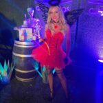 Camille Anderson Instagram - 🎃 Halloween, you are always so fun! I hope you’re enjoying an extra SPOOKY weekend 👻 Any fun plans? ⬇️