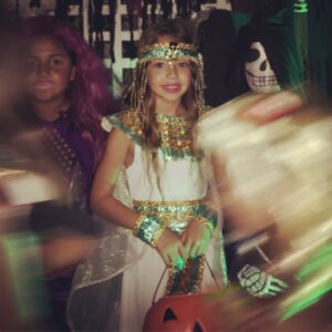 Camille Anderson Instagram - 🎃 Halloween, you are always so fun! I hope you’re enjoying an extra SPOOKY weekend 👻 Any fun plans? ⬇️