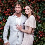 Camille Lou Instagram – Ma vie, mon fiancé, mon pacsman 🥹
On s’est pacsé pour mon anniversaire ! 
Pour patienter.. Vivement notre mariage ❤️
Merci à @max_lue_jr  et @fny_lhe  de m’avoir réconciliée avec les grands mariages ! Et félicitations ! 
(La première et la dernière était durant le leur. 
Merci @william_desse_photographe pour the last one)
Merci @bashparis pour cette robe 🫶🏻
Merci @venitz_biarritz pour le joli sweat de Romain.
Et merci à beau papa pour la première photo🥰
Je vous souhaite à tous et à toutes d’avoir un @romainlaulhe dans votre vie.