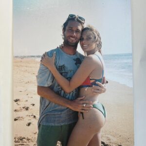 Camille Lou Instagram - Mon soleil 👫
Merci ma @douzefevrier pour ce joli souvenir d’été ☀️