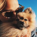 Camille Lou Instagram - Un être humain je vous dis 🐶❤️
