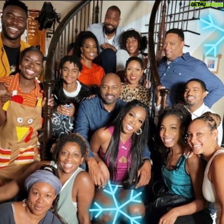 Camille Winbush Instagram - Holiday Hideaway coming to BET this November 🎄🦃🎁🎥🎞 #HolidayHideaway