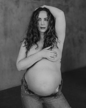 Camryn Grimes Instagram - Yes, I’ll still be sharing photos from this shoot. No, I don’t really care how revealing they are. Yes, I already miss my belly.
•
@heirlumephotography