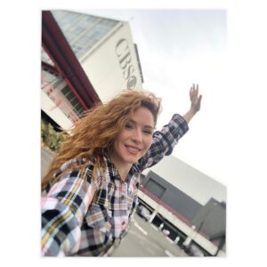 Camryn Grimes Instagram - That’s a wrap on me and Mariah for 2020!
•
•
•
I want to take this opportunity to throw the utmost gratitude and appreciation to our entire production. Top to bottom, these people have worked their butts off to create magic under insane circumstances and restrictions. Two Covid tests a week, masked and distanced, following every protocol necessary... and we did it. We never shut down. We kept each other safe. I’m grateful to have a job and even more grateful that it’s amongst everyone in my production. 2021 here we come. 💫