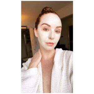 Camryn Grimes Instagram - 1.) a picture of me wearing a mask
2.) a picture of me wearing a mask like the one everyone should be wearing outside of your home, all the time. Please wear one, it’s the kind thing to do. ✌🏻