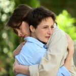 Canan Ergüder Instagram - @ailetvdizi @showtv @ayyapim Harika bir sezon için siz seyircilerimize, kanalımıza ve yapım şirketimize çok teşekkür ederim. Güzel oynanan güzel yazılan bir işin içinde olmak çok güzel. Leylayı bir umut ışığı olarak hissedenlere çok teşekkür ederim. Gelecek sezonda görüşmek üzere.