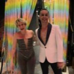 Canan Ergüder Instagram – Böyle bir geceydi işte. Beni bu geceye layık gören çok sevgili arkadaşım @tgrltlk ve Date Nite ekibine sonsuz teşekkürlerimi sunuyorum. Daha fotoğraf gelecek ama bu gece bu şekilde olabilmemi sağlayan en başta @cihan.nacar ve unutulmaz ekibine bir şapka çıkarmam gerekir. Beni yine olağanüstü güzel ve yerinde bir eserle çok güzel ve ışıl ışıl hissetirdiler. Bütün gün düşmeyen saçlarım için @art306_ teki @dursunklksz ‘a çok teşekkür ederim. Ay ne eğlendik ne eğlendik. Bir dahaki sefere tekrar görüşmek üzere❤️