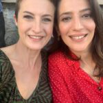 Canan Ergüder Instagram - Bugün veda günü vol1. Canım arkadaşlarıma, suya yazı yazdığımız bir işe daha güle güle. @oglumtvdizi İzlediğiniz için teşekkürler.