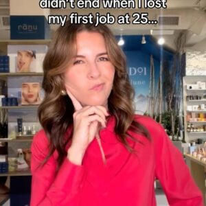 Candace Nelson Instagram - Keep going… Your story isn’t complete yet! 💪

My world was shaken when I lost my first job. My financial stability and my “impressive” job were suddenly gone.

I never thought I’d be an entrepreneur, much less in the food industry. I took a leap of faith when I decided to pursue Sprinkles Cupcakes, and continued to take leap after leap after that.

25-year-old me would have never guessed the wild adventures ahead: founding @sprinklescupcakes, launching and growing @pizzana, and becoming a Guest Shark on @sharktankabc. But hey, I wouldn’t have it any other way 🙌🏻🍕🦈

👉🏻 Follow for more empowering entrepreneurship content! ✅
 
 
#candacenelson #entrepreneurmotivation #womeninbusiness #femaleentrepreneurship #femaleentrepreneurs #sharktank #sharktankabc #sprinklescupcakes #sprinkles #findyourpassion #passionpreneur #entrepreneurjourney