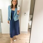 Candace Nelson Instagram - Let’s talk style in business... 👇🏻 It’s no secret that when you feel confident in what you’re wearing, that confidence shines through in everything you do. Take, for instance, my red power suit on @sharktankabc. 👠🦈 Not only did the red suit make me feel powerful, but it also became a part of my personal brand. It’s now synonymous with my time on Shark Tank, instantly recognizable and iconic. Now, fast forward to this past week ⏩ Packing for a week in Houston filled with restaurant opening events, TV appearances, and speaking engagements was no small feat. So I opted for a series of separates that were both chic and practical! When I’m working at the restaurant, comfort is key. Feeling confident in my clothes means feeling comfortable in them, especially since I need to be able to move freely. What staple pieces in your wardrobe make you feel like a boss? 😍💪🏻 (Styling: @ofthemomnt, @veronicabeard, @twpclothing, @staud.clothing, @sandroparis, @simkhai, @favorite.daughter, @lagencefashion, @maisonalaia, @tanyataylor, @kule, @twpclothing) • #styleoftheday #entrepreneurship #entrepreneurstyle #fitcheck #fitstagram #entrepreneurjourney #entrepreneurminds #candacenelson #pizzana #styleinspiration #dressforsuccess #confidenceboost #businessstyle #womeninbusiness #womeninbiz