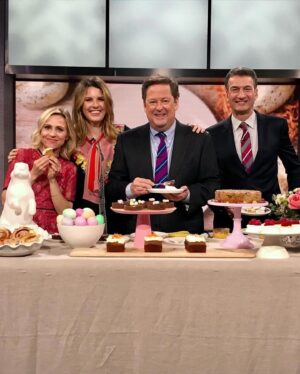 Candace Nelson Instagram - 💔 In shock and sorrow over the sudden loss of a local TV legend, gentleman, family man and friend whose infectious enthusiasm brightened every room. #SamRubin

From shared moments frosting cupcakes with his beautiful wife in my kitchen to countless @KTLA appearances, Sam Rubin’s kindness and generous spirit touched me deeply. We met almost two decades ago and instantly bonded over our shared love for cupcakes and his signature cupcake eating technique (swipe to see Sam demonstrate his “cupcake sandwich”). 

Sending love and prayers to his wife, children and KTLA family.  Heartbroken.
@samontv @ktla5news