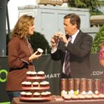 Candace Nelson Instagram - 💔 In shock and sorrow over the sudden loss of a local TV legend, gentleman, family man and friend whose infectious enthusiasm brightened every room. #SamRubin From shared moments frosting cupcakes with his beautiful wife in my kitchen to countless @KTLA appearances, Sam Rubin’s kindness and generous spirit touched me deeply. We met almost two decades ago and instantly bonded over our shared love for cupcakes and his signature cupcake eating technique (swipe to see Sam demonstrate his “cupcake sandwich”). Sending love and prayers to his wife, children and KTLA family. Heartbroken. @samontv @ktla5news