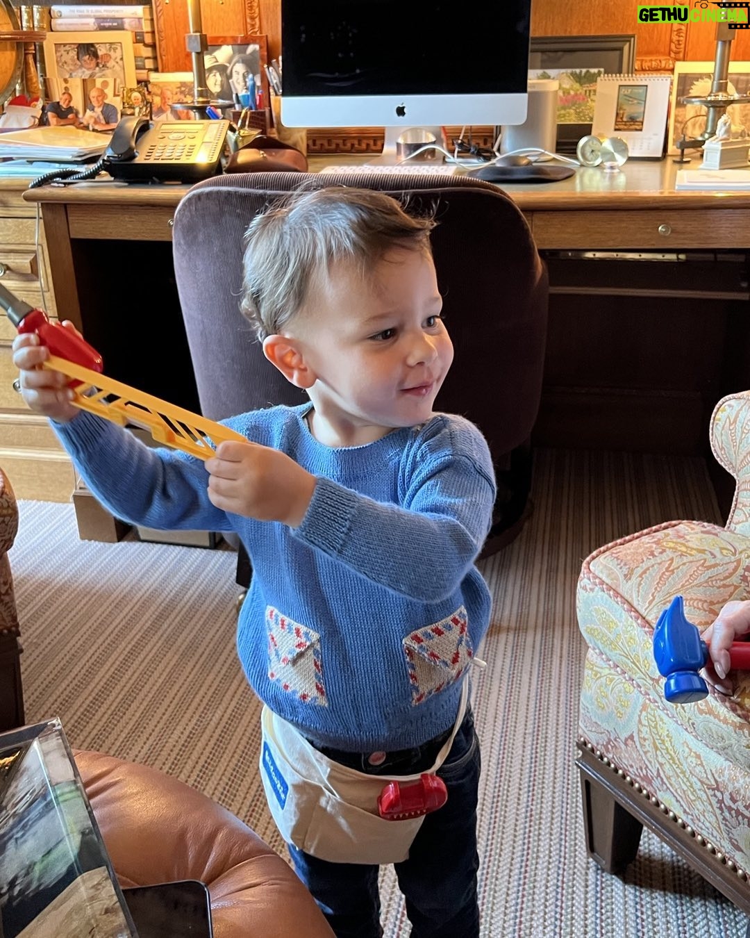 Candice Bergen Instagram - Bob the Builder. You got a house that’s funky? Bob’s your guy.