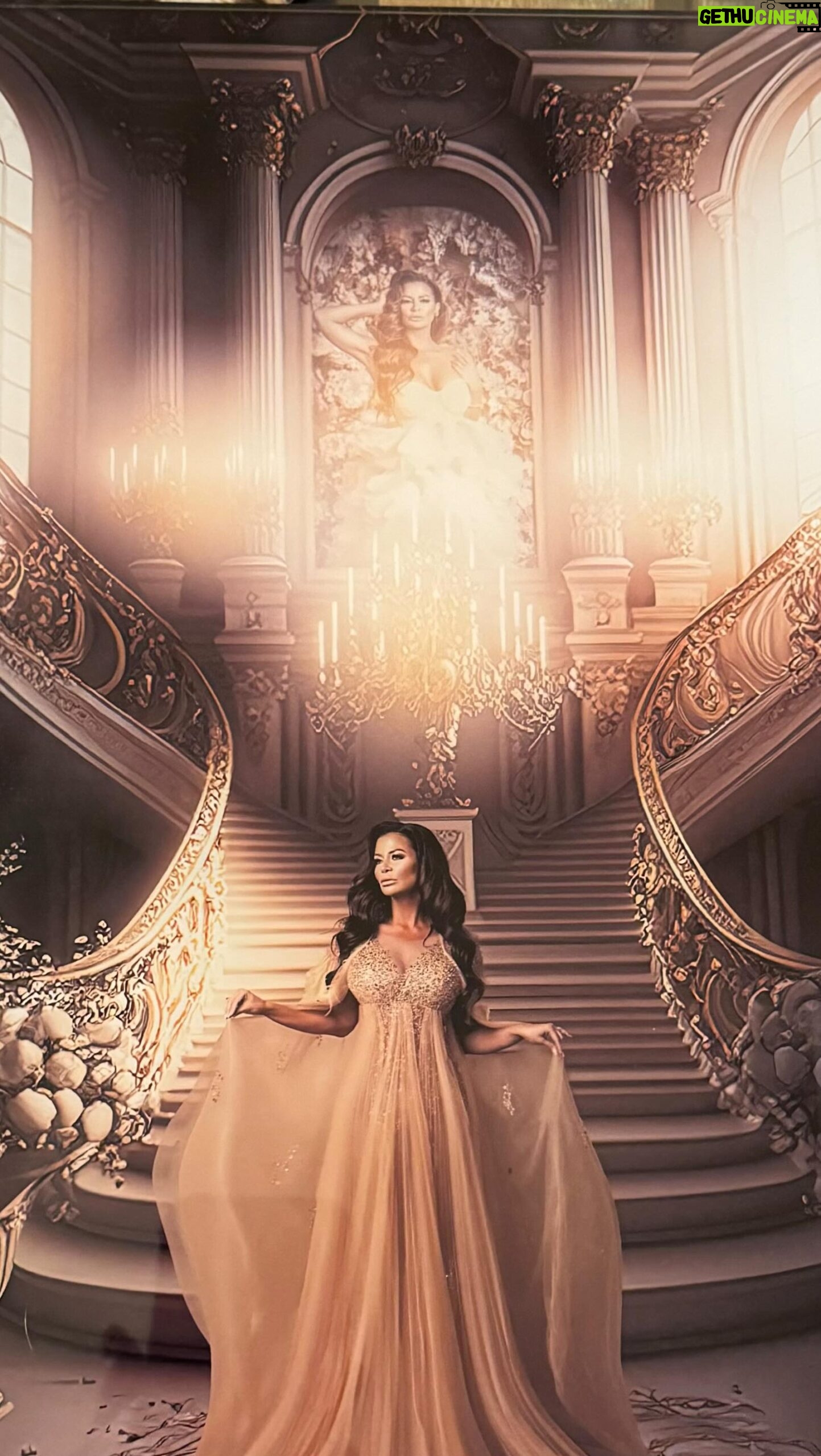 Candice Michelle - 480 Likes - Happy Mother’s Day to our beautiful Queen @mrs_candice_michelle We are so appreciative of all of your love and support to make our family so strong! We 💚 you!
#ehrlichgirlz