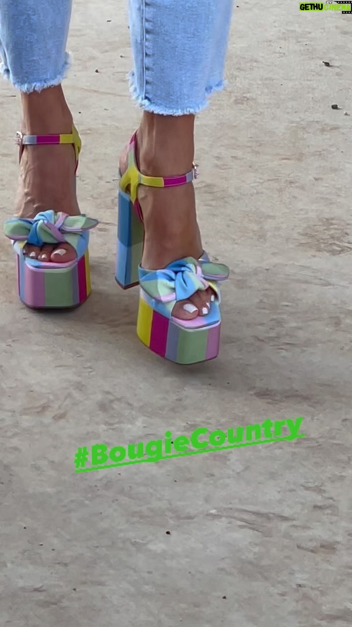 Candice Michelle - 669 Likes - #BougieCountry. Walk on these dirt roads ain’t for the faint of heart.