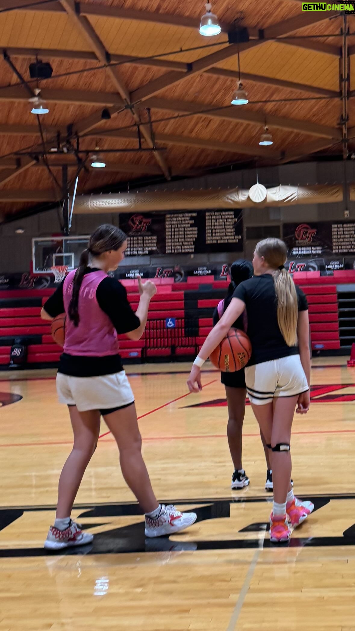Candice Michelle Instagram - An incredible day thanks to Marcus @theceo_uts for coming to Austin to train @akiannerose as she enters high school tryouts this August! Special thanks to @clairekolkhorst4 for welcoming her and showing her the ropes to train with the varsity girls! Thanks to @ltyainfo Dominique for organizing and prepping her for HS. This was a special day for her to level up with these incredible players! She said, Now it’s time to work! Let’s Goooo @lths