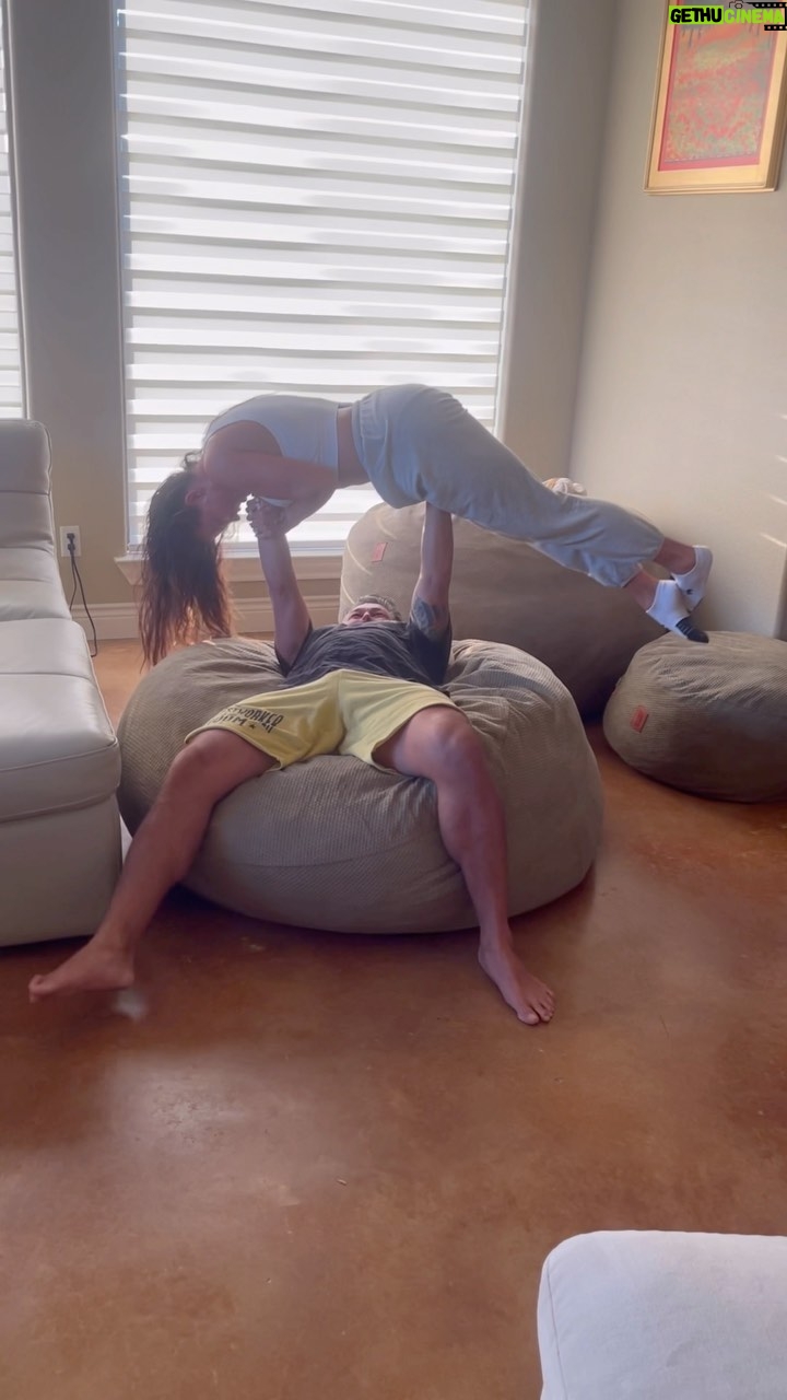 Candice Michelle - 557 Likes - Challenge accepted @undertaker & @mimicalacool
#coupleschallenge let’s goooooo!!!