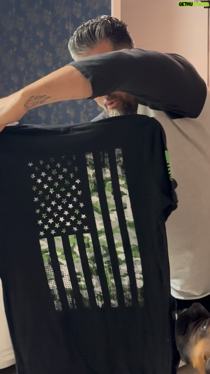 Candice Michelle Instagram - Limited edition @ninelineapparel & @thegoodchiropractor t-shirts now available in ATX at the #houseofhealing #usa #chiropractic