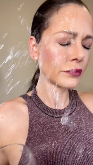 Candy Montesinos Instagram - Es que ya, ni amigas nuevas se pueden hacer 😂 #acting #actuación #actriz #actress #retodeactuación #actúaconcandy  #candymontesinos #actrizvenezolana #netflixenespañol  #actuaresnoactuar #toactisnottoact #pov #amigasnuevas