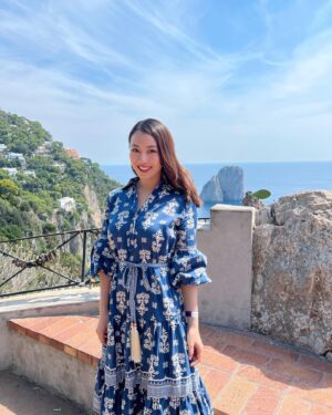 Candy Yuen Instagram - Enchanting moments in Capri ✨✨💗 #italy #capri #boating #sea #travel