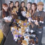 Candy Wong Ka Ching Instagram – 轉眼間又到年底，同大家分享個好消息！🔊❤️‍
 
嚟緊1月1日，我哋將會陪大家共度新年 ，一齊迎接好運新開始！感謝香港賽馬會嘅邀請，我哋當日將會喺沙田馬場同大家見面，為「好運1月1」擔任開幕表現嘉賓🎤，希望為大家帶來滿滿祝福，迎接好運新一年！
 
約定你哋，2024年1月1日沙田馬場見~😘
仲有機會拎到我哋嘅親筆簽名馬仔毛公仔添❤️ 詳情記得留意 @hkjcracingsports @happywednesdayhk
 
#COLLAR #好運1月1  #好運由此起 #沙田馬場  #GoRacingHK #ShatinRacecourse #wheregoodluckstarts #HKRacing #Luckystart