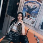 Candy Wong Ka Ching Instagram - { 𝑾𝒆’𝒓𝒆 𝒔𝒐 𝒕𝒚𝒑𝒊𝒄𝒂𝒍✨🕶️} - 睇咗MV未？？！💥 好鍾意呢個壞壞的造型 妝同埋個駁髮都很愛！🥹 下個po出credit～🏹🐴🫶🏻
