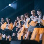 Candy Wong Ka Ching Instagram - - 一個po 去總結《COLLAR crush live 2024》🤍 辛苦哂所有參與今次演唱會的台前幕後 然後第一個想重點多謝嘅係我嘅唱歌老師Sharon @sharonleevocal 一開頭知演唱會要自己solo 一首歌係有啲壓力 多謝你陪我練 百忙之中都抽到時間同我上堂🥹然後起我不安嘅時候俾信心我 love uuuuuu 🫶🏻 然後我想多謝一直陪伴COLLAR在側的AM 同埋梳化服 你地永遠都係咁溫柔貼心 係我地嘅最強後盾🛡️ 特別辛苦王子 @janicew_mua 要忍受我日日化妝喺度「Ah O E Eh wu 」咁開聲hahaha 😂 然後仲有擔心我地冇食野嘅經理人們，無時無刻都有堆蛋 香蕉 粥 yogurt 水果 豆漿 飯團 俾我地肚餓嗰陣食 Love u all 仲有「音樂爸爸」吖維 @tsewai 同埋「舞蹈爸爸」耀sir @yiuwong 永遠很耐心地同我地溝通 幫我地執好每個細節 睇我地表演嗌到聲都沙埋🥹🥲 多謝COLLAR 每位 chosen family members 呢個幾月由朝見到晚 好多開心嘅回憶 辛苦大家了 part 3有大家起個台上面令我好安心🤍🫂肉麻野我唔識講 在心中～😛🏡 最後 多謝呢兩年一直支持我同COLLAR嘅你地 知道你地為咗我地付出咗好多 好感恩！台上好努力去望你地個樣 同埋你地寫嘅大字報 想講你地創造嘅「燈海」真係好靚好靚✨✨ 你地嘅歡呼聲係就算帶住Ear mon都聽到 俾咗好多力量我地 有你地很幸福🤍 @candywong_officialfansclub @collar.union 仲有好多感受 但唔想太煽情肉麻 所以留返遲啲開live 再同大家分享😗 （最尾張相係後台實況：天氣豬女衝去換衫）🐷