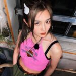 Candy Wong Ka Ching Instagram - Skateboard girl *>%~🛹🎀 My really first unlock of high pony tailllll~ 所以dance version 嘅高辮其實係俾你地inspire到😚😚 @winka_chan @_marifemarife_ @6y_day Photo by 軼小姐 & MarfOoL❤️ And Marf 私家大耳環&皮帶&鞋💨✨