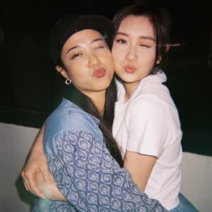 Candy Wong Ka Ching Instagram - Swipe for more ➡️🎞️

1.🍋🍋🍋
2.來探班安慰我心靈的芯駖♥️
我地係唔係有夾過表情😗 @lisumlingg 
3.經理人於邪Mall煞科日變異實況
4-7: 兩位主子的日常🙂💥🧨

@miu_miu0306 細佬蝦你唔緊要 媽咪po多張你單頭 乖♥️