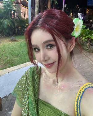 Cao Lu Instagram - 야시장 구경중❤️#차오루 #여행 중