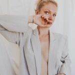 Cariba Heine Instagram – I have wanted to exclusively wear powersuits since I was 18 years old. @styledbylmc you made my dreams come true.